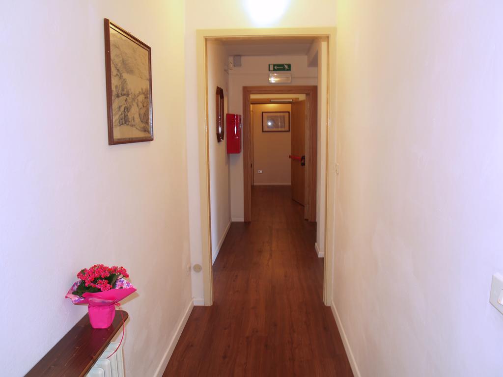 Hotel Rosalpina Riva del Garda Bagian luar foto